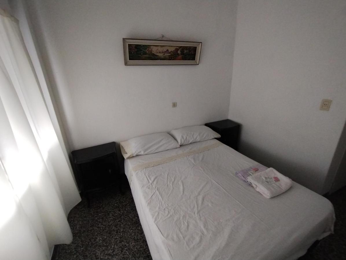 Hotel Eden Bahía Blanca Екстериор снимка